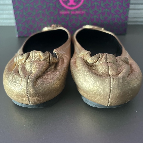Tory Burch Gold Reva Ballerina Flat Size 7 - Picture 5 of 7
